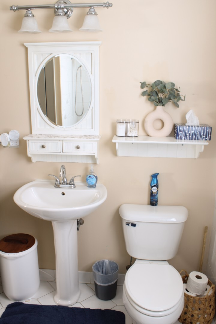 Main Level-Bathroom 1-View 2
