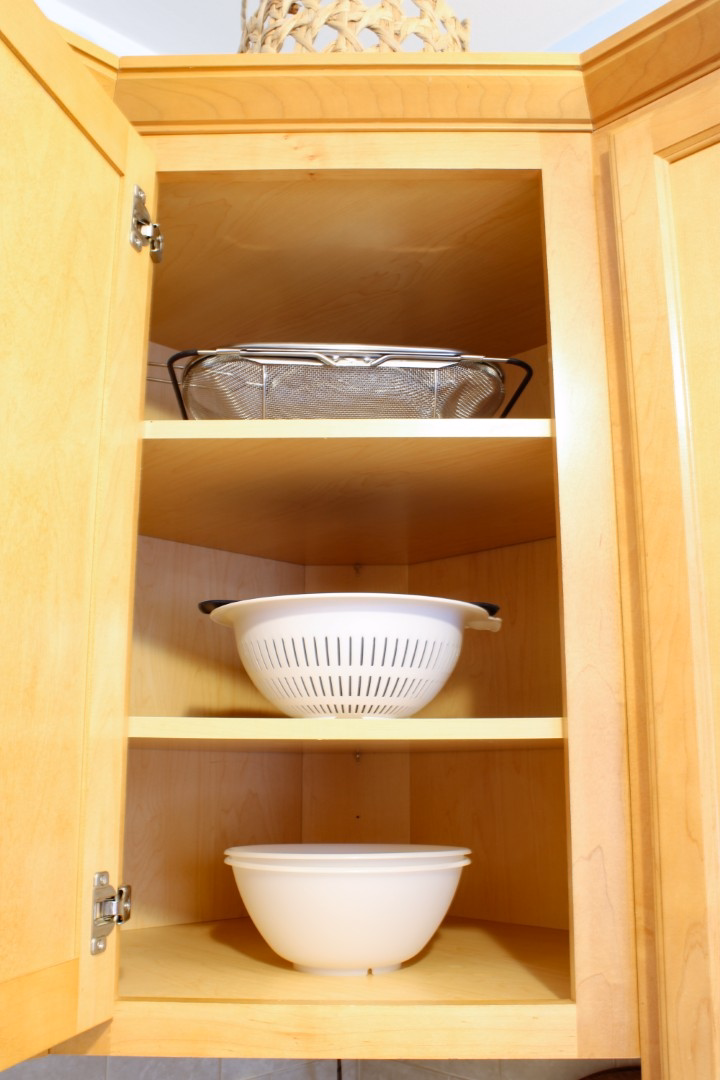 Kitchen - View 15